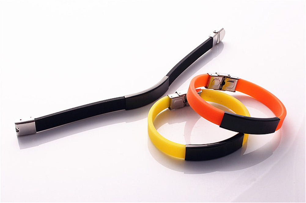 Personalized silicone bracelet with stainless steel plate and buckle